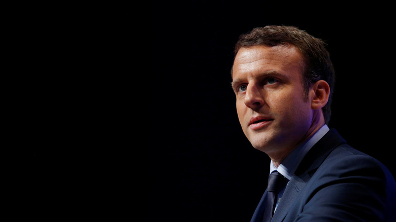 Emmanuel Macron tient un meeting à Marseille