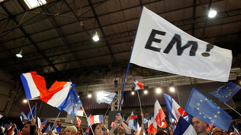 Hitler, nouvel adhérent chez Macron ? L'authenticité des chiffres d'En Marche ! en question