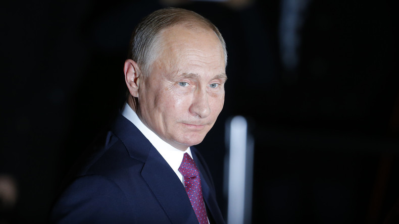 Un élu PS accusé d'avoir associé la fusillade des Champs-Elysées... au Kremlin