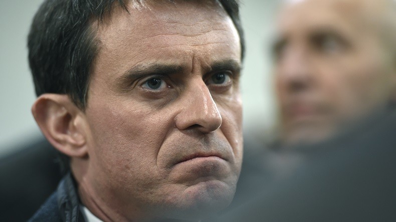 Manuel Valls incendié sur Twitter après avoir dénoncé la «trahison» de Nicolas Dupont-Aignan