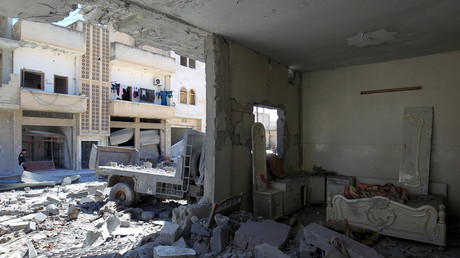 Ruines après le bombardement effectué par l'aviation syrienne sur Khan Cheikhoun, dans la région d'Idlib, en Syrie occidentale