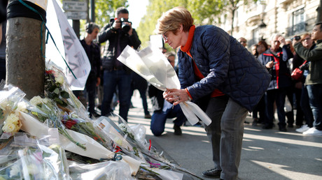 Le lieu d'attentat sur les Champs-Elysées 