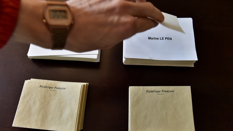 La passation de pouvoirs entre Hollande et Macron aura lieu le 14 mai