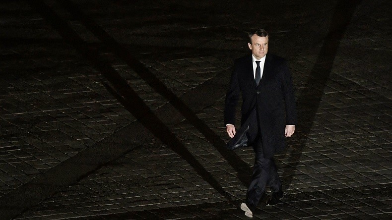 «Un président faible» : une partie de la classe politique amère malgré la victoire de Macron