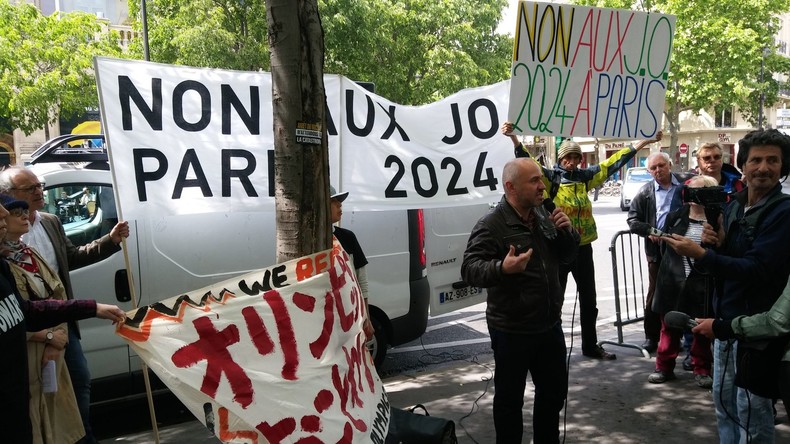 «Non aux JO 2024 à Paris» : des opposants à la candidature de la capitale manifestent à Paris