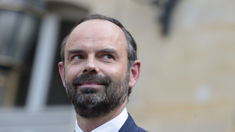 Quand Twitter rappelle à Emmanuel Macron qu'il voulait nommer une femme Premier ministre