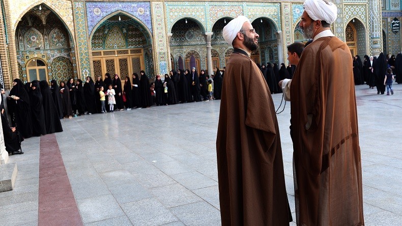 Election présidentielle en Iran : le président sortant Rohani devance le conservateur Raissi