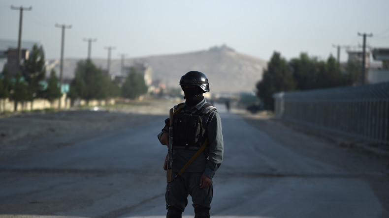 Vingt policiers afghans tués dans l'attaque de leurs postes par des combattants talibans