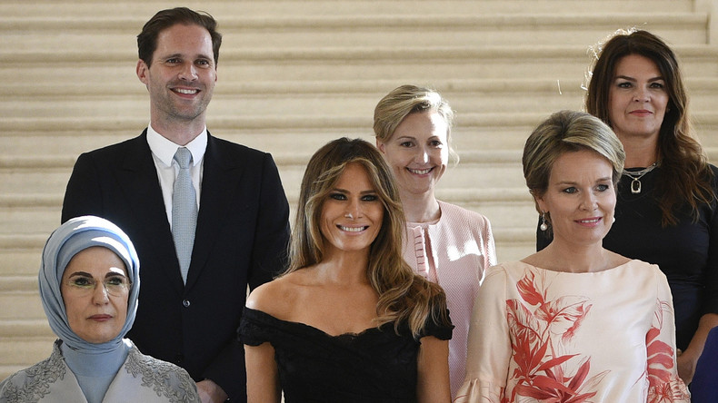 Sommet de l'OTAN : un Premier gentleman aux côtés des First ladies (PHOTOS)