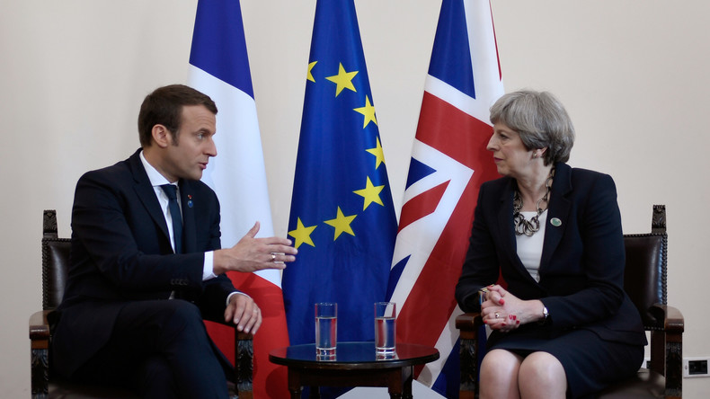 Emmanuel Macron ne cède rien à Theresa May sur le Brexit