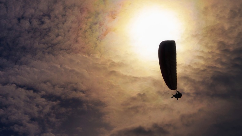 Le chef de la sécurité de l’ambassade de France en Ouzbékistan mort dans un accident de parapente