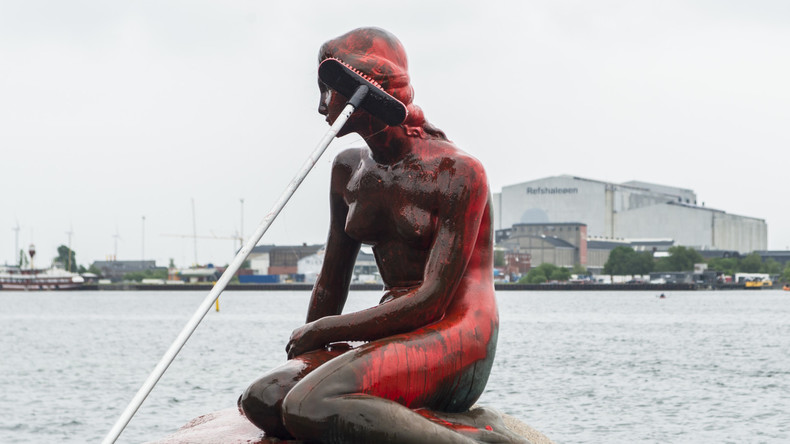 La Petite Sirène de Copenhague vandalisée au nom de la défense des cétacés (PHOTOS)