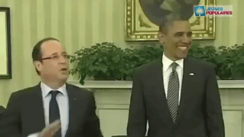 François Hollande quitte la présidence, mais ses bourdes resteront dans les mémoires (IMAGES)