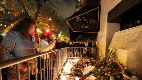 Commémoration en novembre 2016 des attentats de Paris