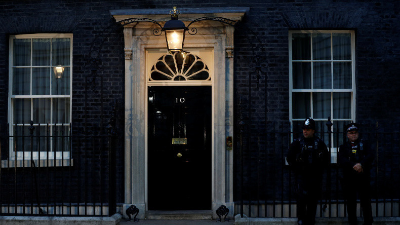 Au Royaume-Uni, les Tories perdent la majorité absolue au Parlement, selon les résultats officiels
