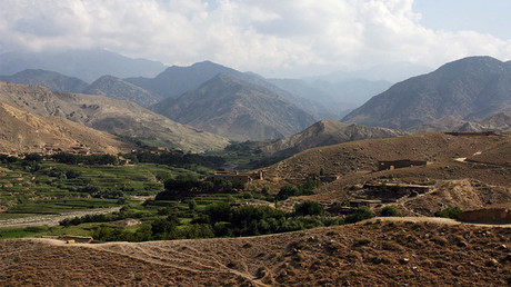Les montagnes surplombant Tora Bora en Afghanistan 