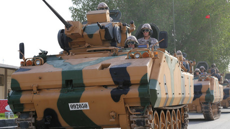 Des blindés de l'armée turque, stationnés au Qatar