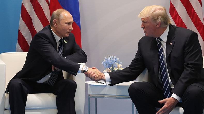 «Nous nous entendons très bien» : Donald Trump satisfait de sa rencontre avec Vladimir Poutine