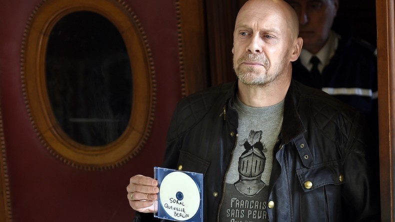 Alain Soral annonce vouloir demander l'asile politique en Corée du Nord