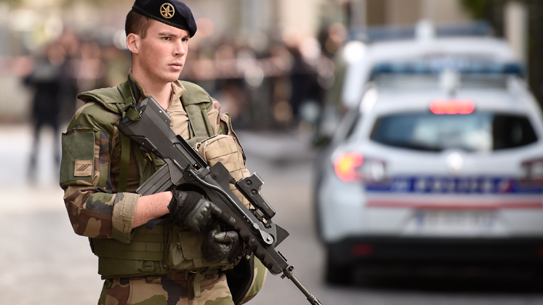 Ce que l'on sait de l'auteur de l'attentat contre des militaires à Levallois-Perret