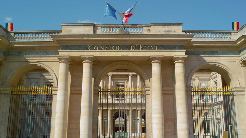 Le Conseil d'Etat rejette la demande de Nicolas Dupont-Aignan contre le camp décolonial