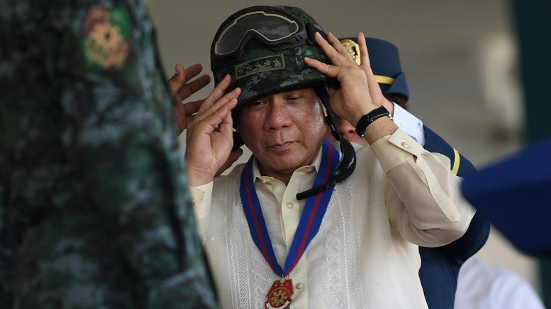 «Si nous pouvions tuer 32 autres personnes chaque jour» : Duterte satisfait de la lutte anti-drogue