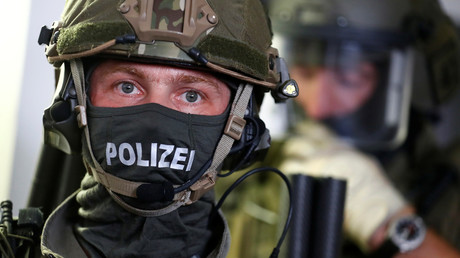 Un agent de la police fédérale allemande
