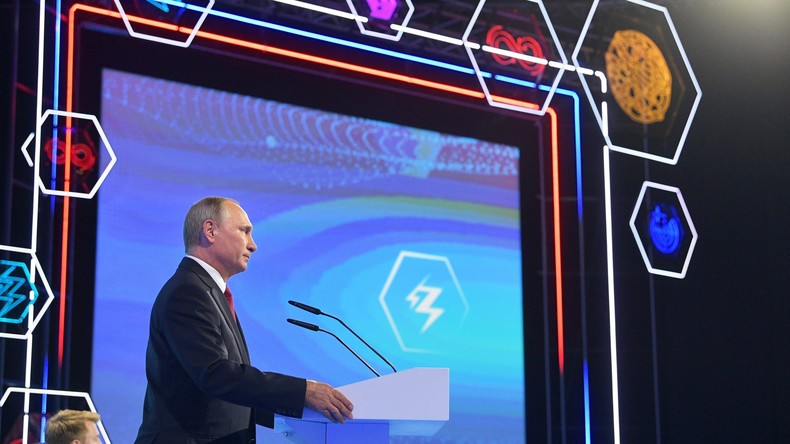 Pour Vladimir Poutine, le pays leader en matière d'intelligence artificielle sera «maître du monde»