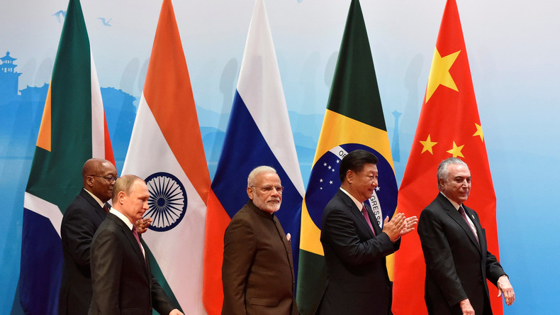 Sommet des BRICS : les cinq pays vont créer un fonds d’obligations en devises nationales