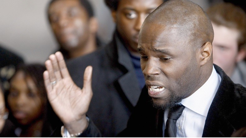 Le militant anti-franc CFA Kémi Séba expulsé du Sénégal pour «menace grave à l'ordre public»