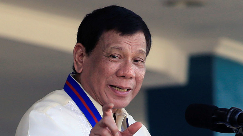 «Vous êtes pédophile ?» Duterte attaque le chef de la commission philippine des droits de l'homme