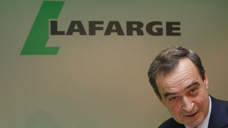 «On acceptait le racket ou on partait» : Lafarge accablé pour ses arrangements avec Daesh en Syrie