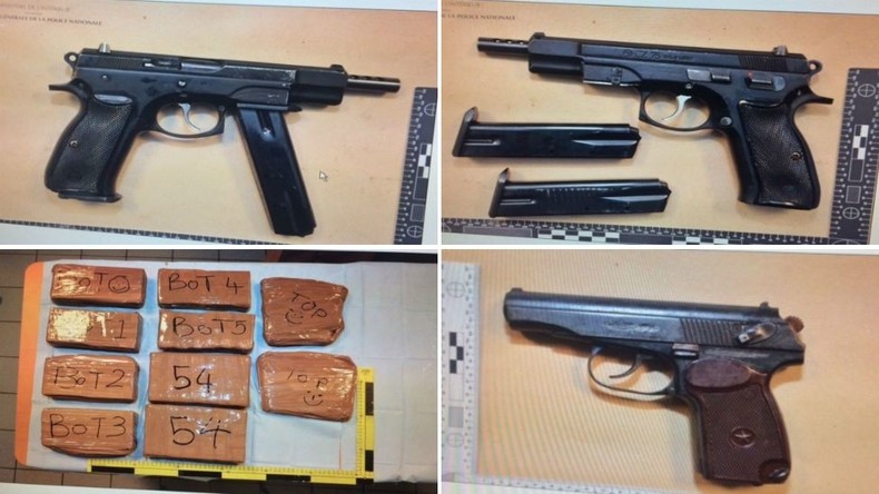 A Calais, la police française arrête un douanier anglais en possession d'armes et de drogues