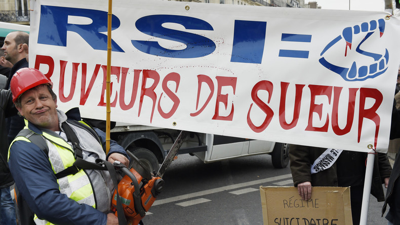 Un article du budget de la Sécu enterre le RSI dans une quasi-indifférence générale