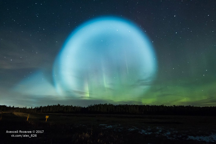 Russie : un gigantesque cercle luminescent illumine le ciel sibérien et laisse ses habitants pantois