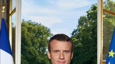 Capture d'écran Twitter du portrait officiel du président français Emmanuel Macron