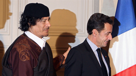 Nicolas Sarkozy et Mouammar Kadhafi à Paris en 2007