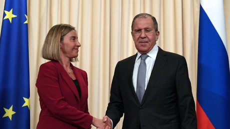 La chef de la diplomatie européenne Federica Mogherini et son homologue Sergueï Lavrov (image d'illustration)