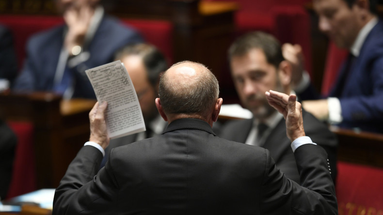 Collomb n'exclut pas un retour à l'état d'urgence... à peine remplacé par la loi antiterroriste