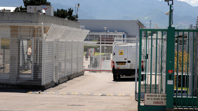 Isère : un site d'Areva en alerte après la découverte de substances suspectes dans un poids lourd