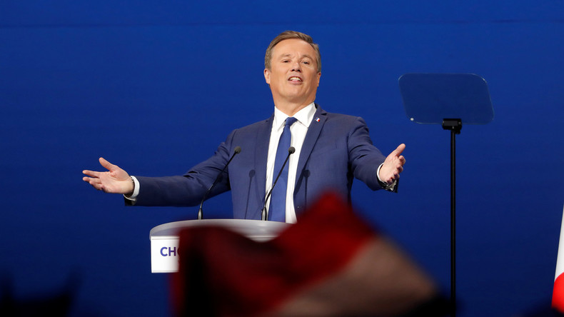 «Prime au licenciement», «propagande» : Dupont-Aignan votera contre la réforme du Code du travail