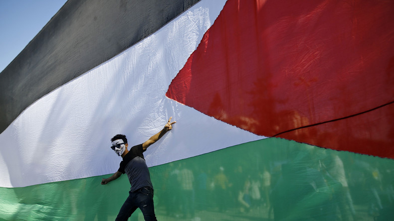 Gaza : la transition entre le Hamas et l'Autorité palestinienne ne dissipe pas les incertitudes