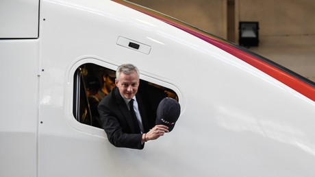 Bruno Le Maire à bord d'un TGV