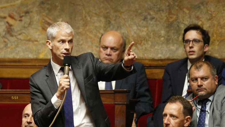 Huit députés quittent définitivement Les Républicains pour rejoindre un parti Macron-compatible