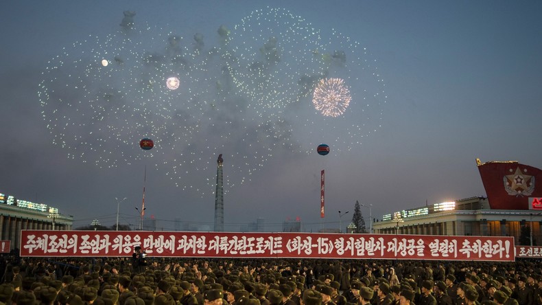 La Corée du Nord célèbre en grande pompe son nouveau statut d'«Etat nucléaire» (IMAGES)