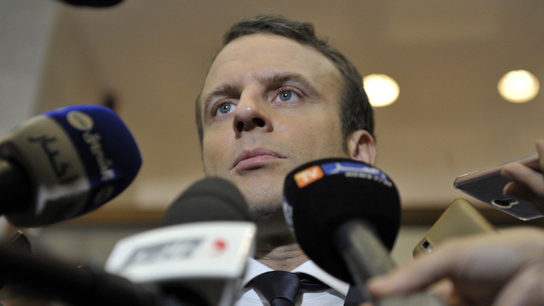 «Ni déni, ni repentance» : voyage éclair de Macron en Algérie pour traiter de dossiers au long cours