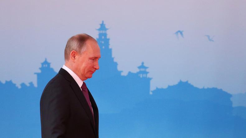 Présidentielle 2018 : Vladimir Poutine annonce qu'il décidera de sa candidature «très prochainement»