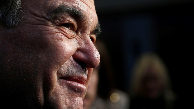 Oliver Stone : «On attend un leader français ou européen comme De Gaulle»