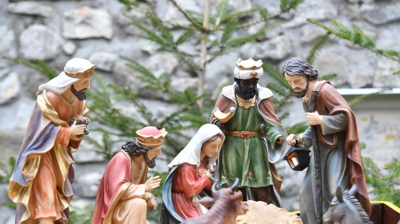 Jésus volé et remplacé par une endive dans une crèche pour protester contre le sort des migrants