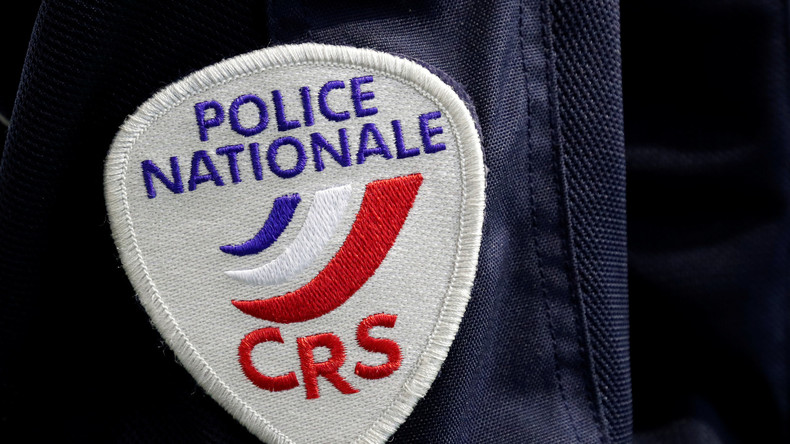 Pas d’abri, pas de toilettes : les CRS en faction à la villa des Macron au Touquet haussent le ton